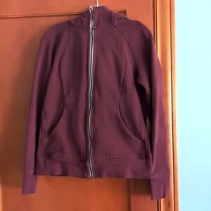 Lululemon scuba hoodie size 10. Cozy!